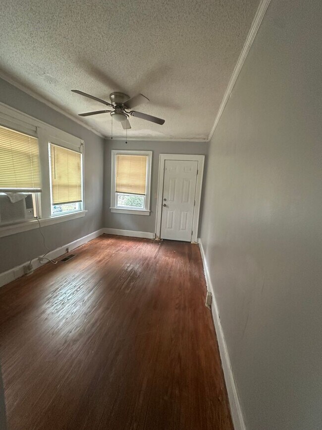 Photo - 3 bedroom 1 bath cozy home!