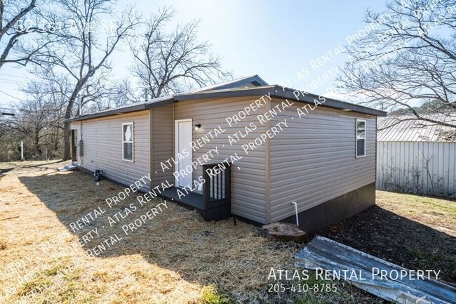 Photo - 32 1st Ave SE