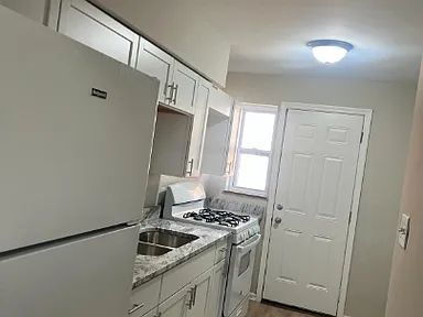 Updated 1BD/1BA