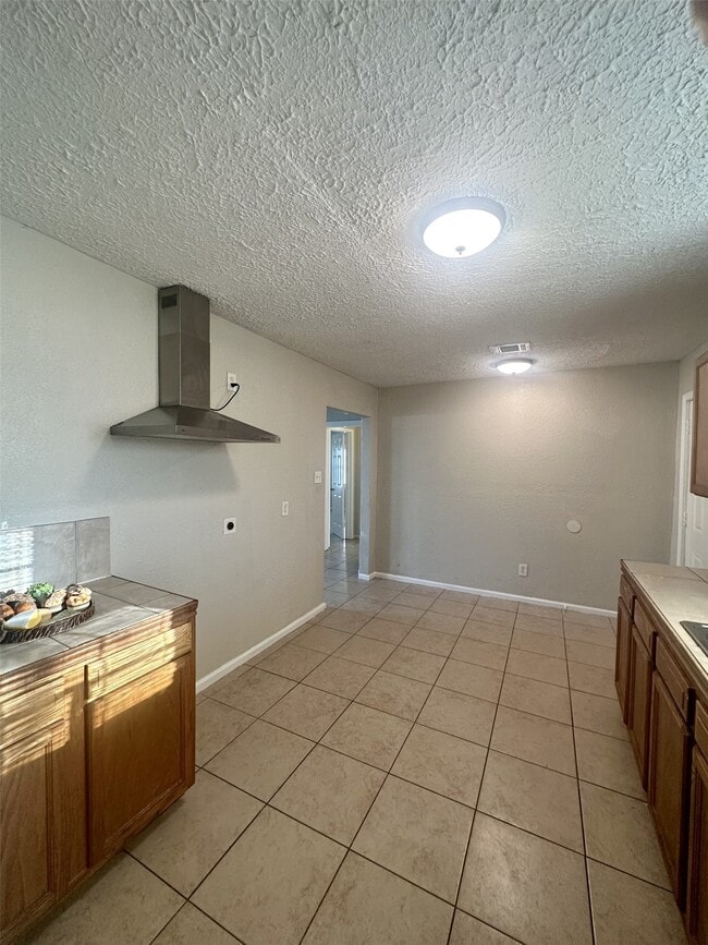 Photo - 6713 Greenhurst St