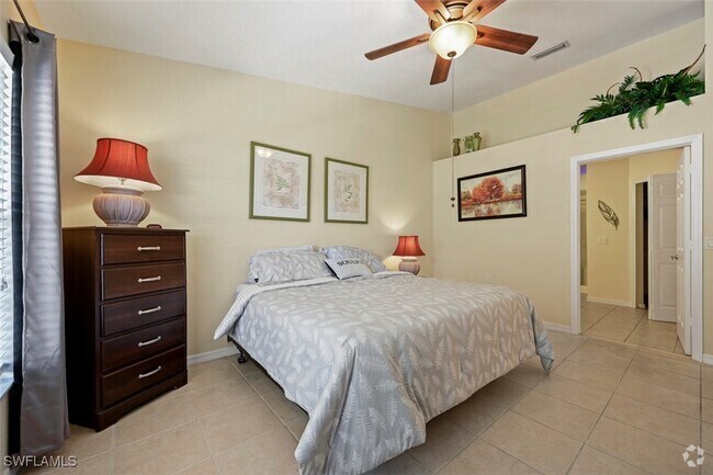 Building Photo - 25770 Lake Amelia Way Unit 202 Rental