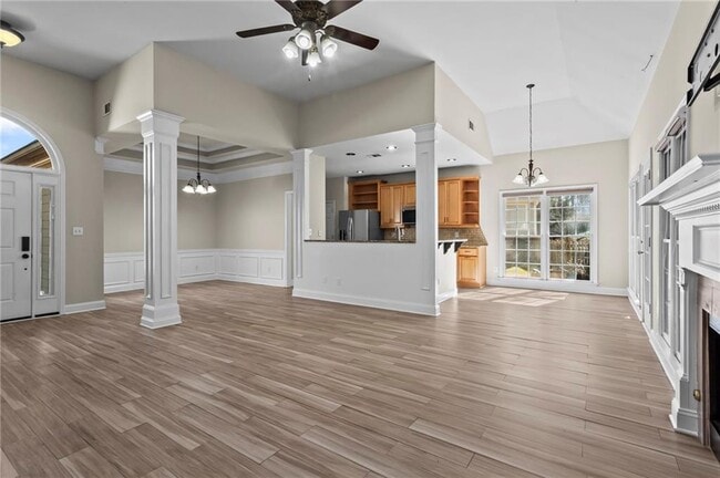 Photo - 3030 Northcliff Dr