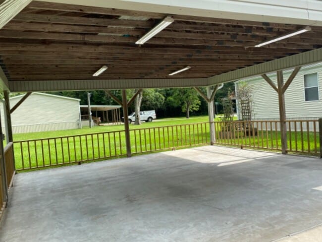 Photo - 320 Stewart St