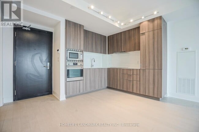 Photo - 955 Bay St. Unit 3806