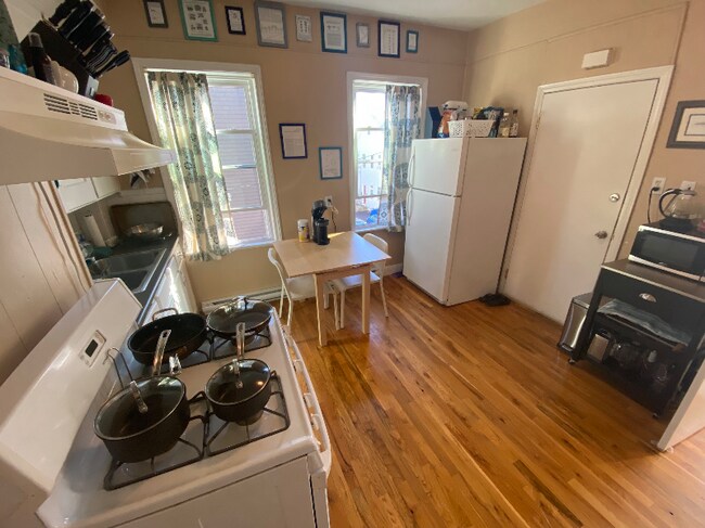 Photo - 25 E Transit St Unit 2