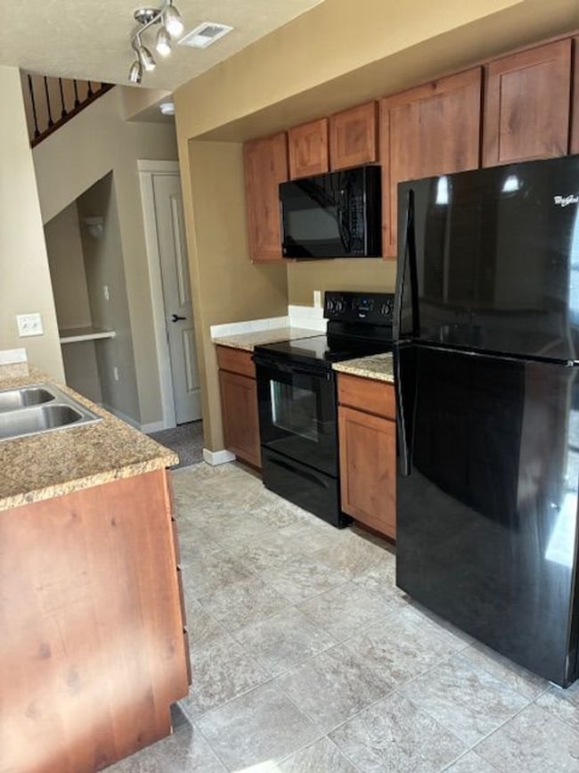 Photo - BW8920 Unit 103