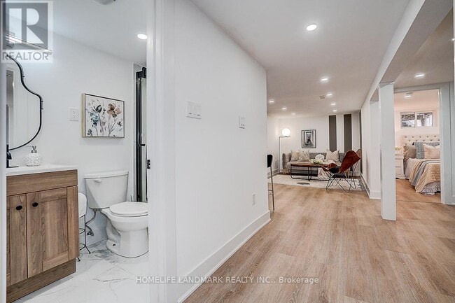 Photo - 304 Kerswell Dr