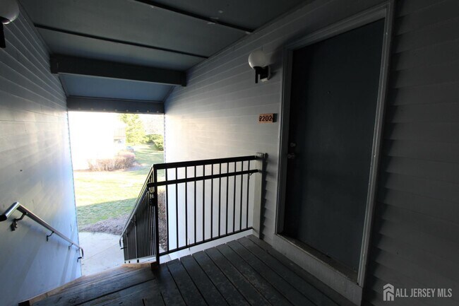 Photo - 2202 Aspen Dr