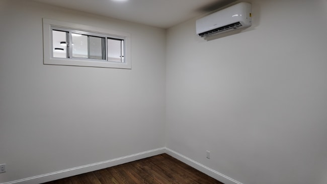 Photo - 308 Menahan St Unit 2nd Floor