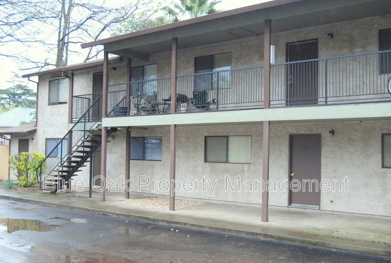 Photo - 985 Salem St Unit #4