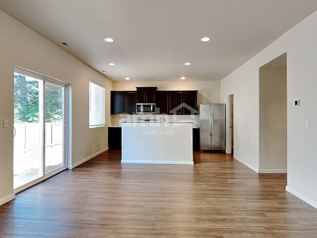 Photo - 11022 191st St Ct E