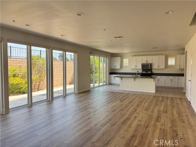 Building Photo - 3027 E Via Corvina Rental