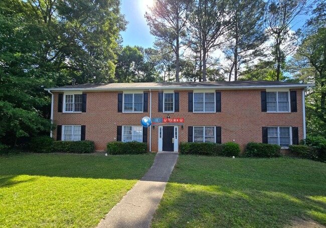 Building Photo - 493 Stone Mountain St Unit R3