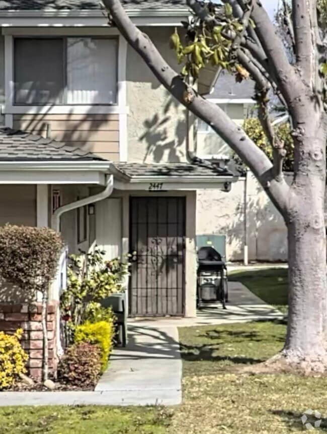 Building Photo - 2447 College Ln Unit Condo in La Verne