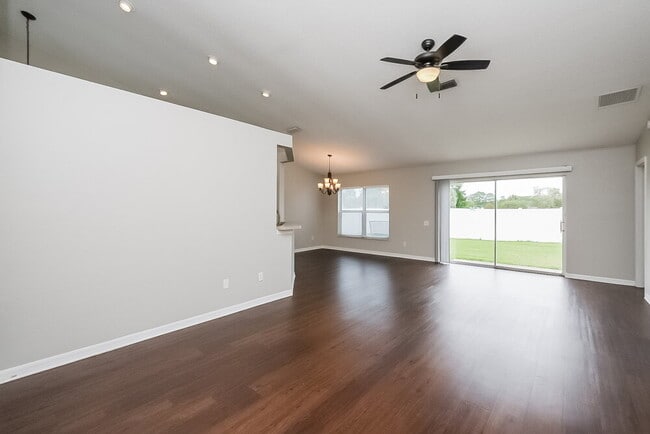 Photo - 11351 Calgary Cir