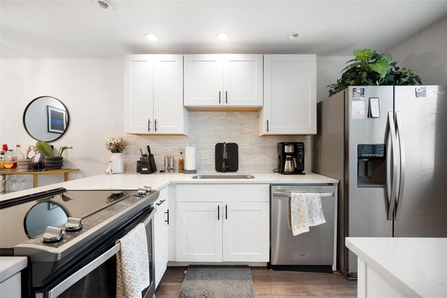 Building Photo - 1135 Barton Hills Dr Unit 355 Rental