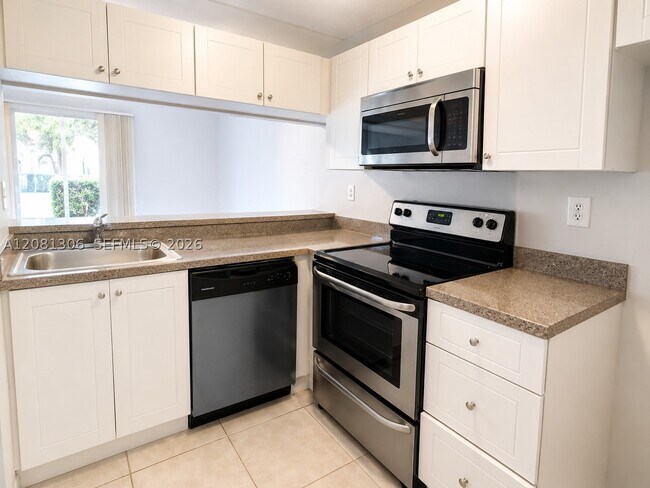 Photo - 9509 SW 138th Pl Unit 9509