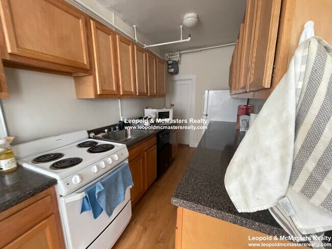 Photo - 100 Washington St Apartments