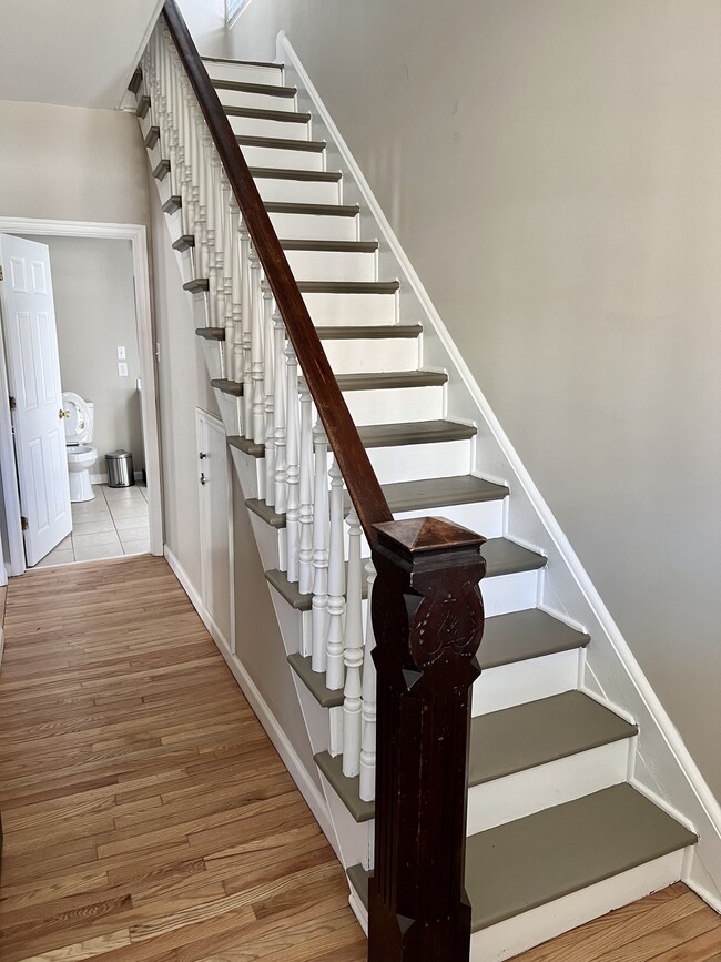 Photo - 140 W Evergreen St