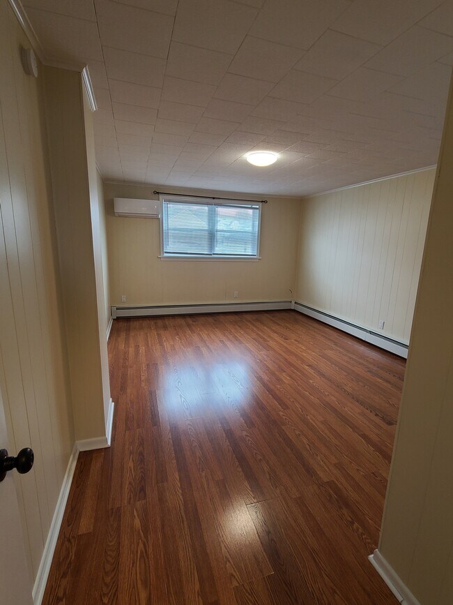 Bedroom1 - 66 Hillside St Unit 66