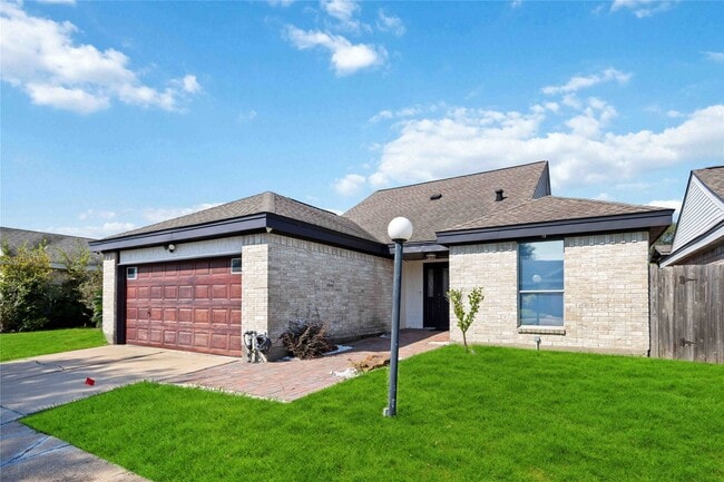 Photo - 6210 Gladewell Dr