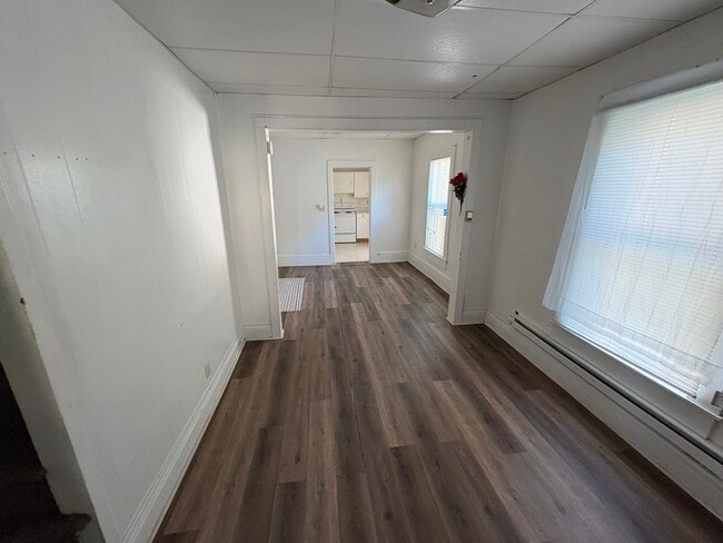 Building Photo - 703 W Briggs Ave Unit W Briggs Duplex