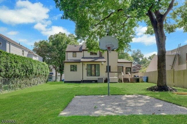 405 Terhune Ave