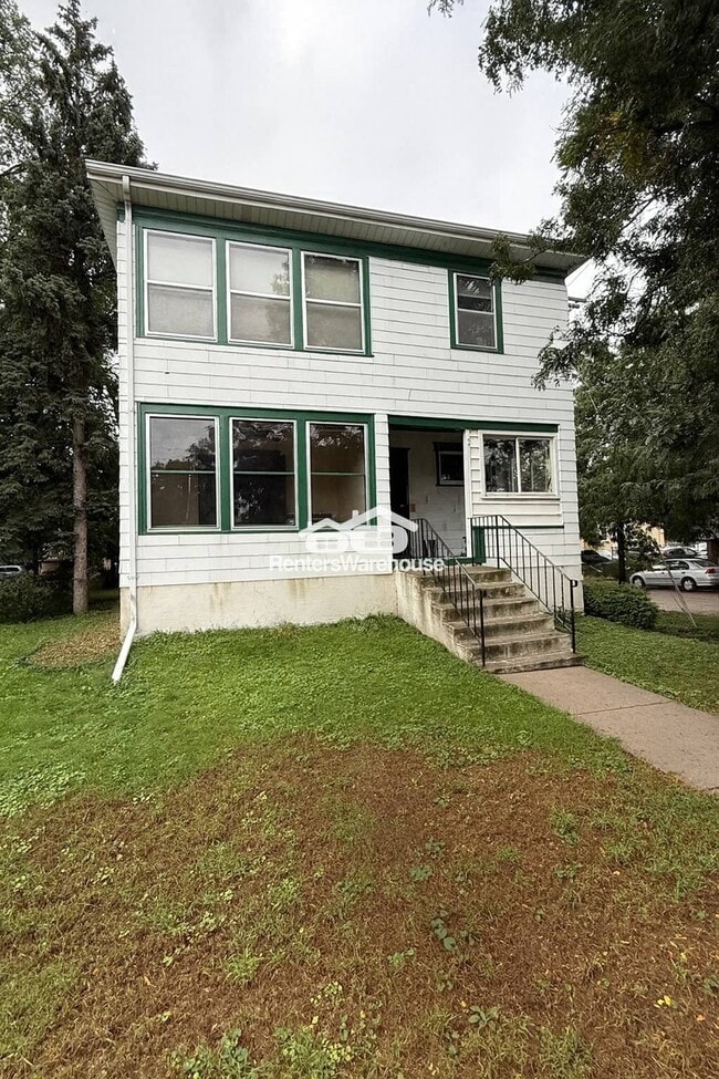 Building Photo - 1700 Como Ave SE Rental