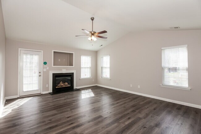 Photo - 6013 Spanish Moss Ln