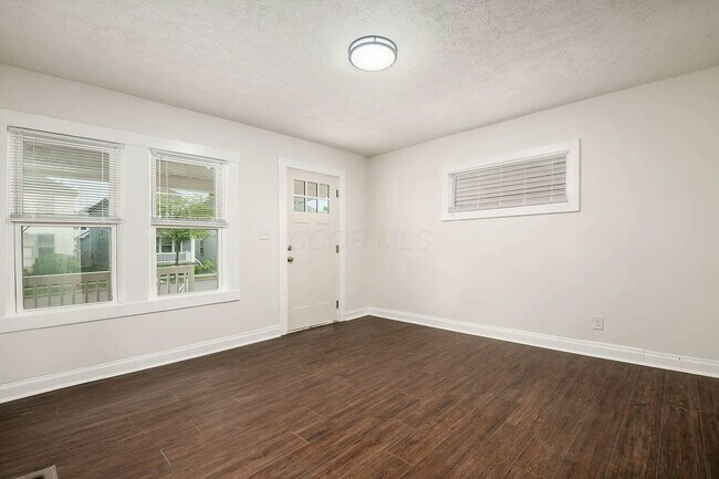 Photo - 1271-1273-1273 N 6th St