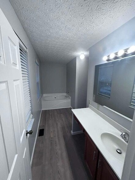 Photo - 6729 Kristins Cove Ln