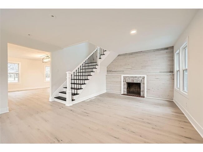 Photo - 1300 County Rd 6