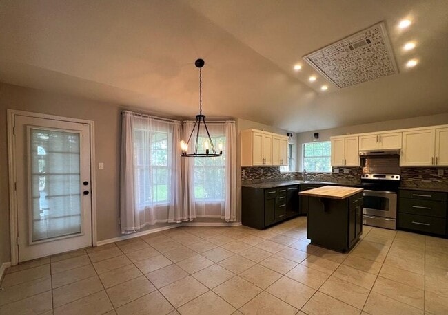 Photo - Well-appointed 3-bedroom, 2-bath home in Killeen