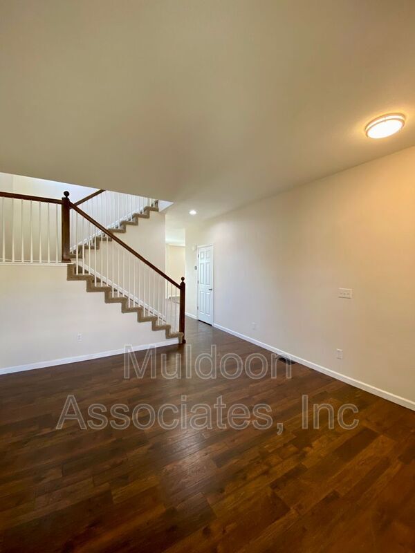 Photo - 7605 Dobbs Dr