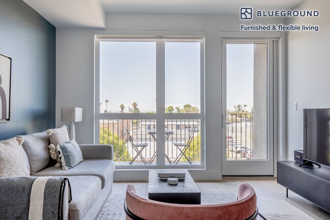 Photo - 4353 Park Blvd Unidad FL4-ID24