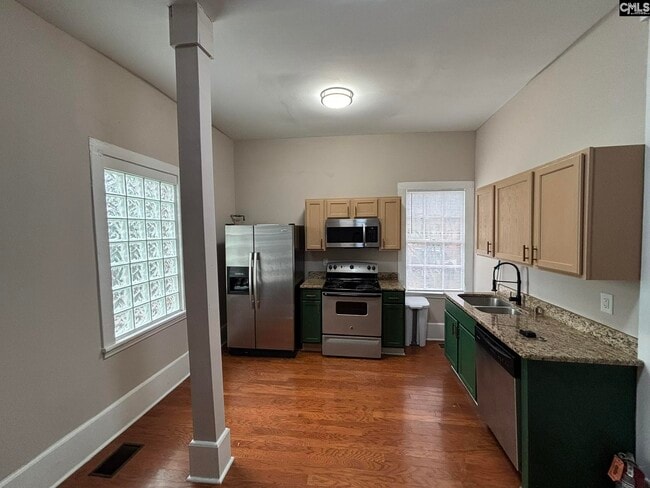 Photo - 1215 Elmwood Ave