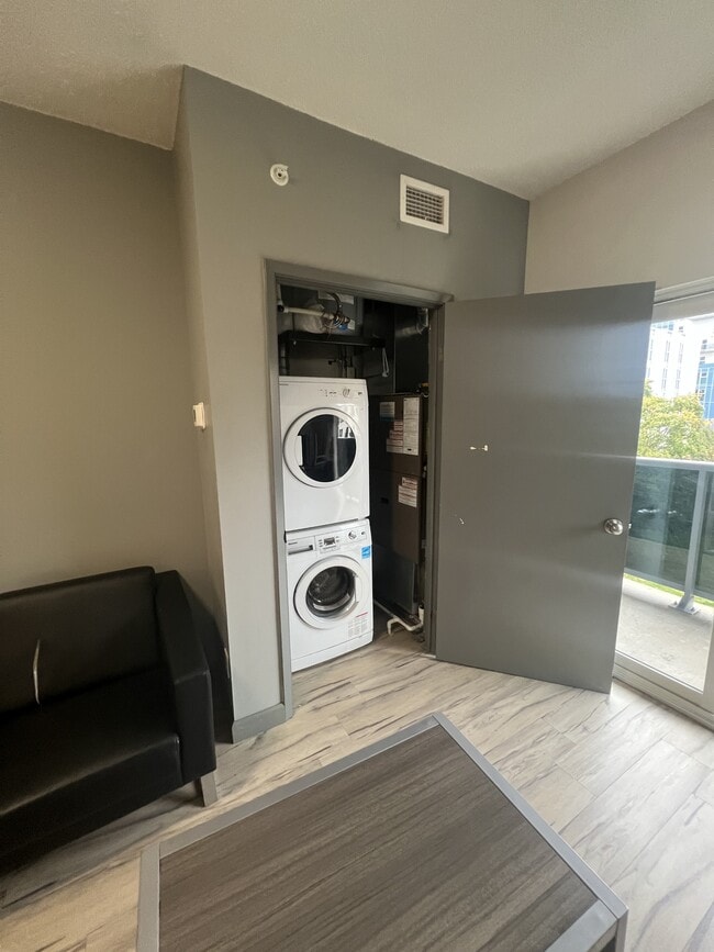 Photo - 258C-258C Sunview St