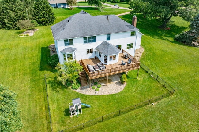 22873 Cherry Hill Ct