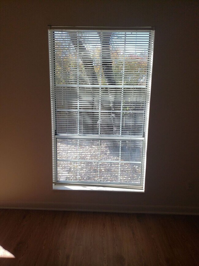 Photo - Spacious 1 Bedroom, 1.5 Bath Townhouse – Minutes from Nashville Unidad 214B