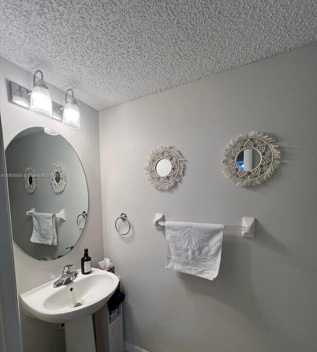 Photo - 3183 SW 50th St