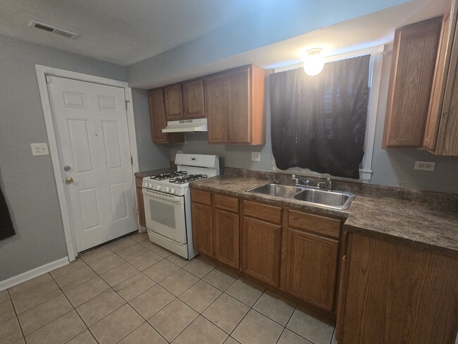 Photo - 7011 S East End Ave