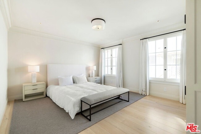 Photo - 9563 Charleville Blvd