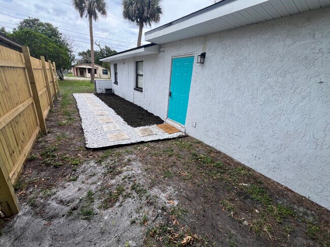Photo - 545 Easy St