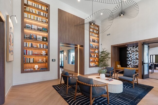 Building Photo - St. Moritz Rental