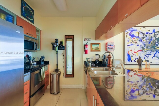 Photo - 1750 N Bayshore Dr Unidad 1711