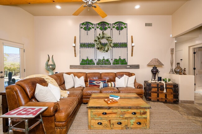 Photo - 45607 N 12th St Unidad ID1255472P