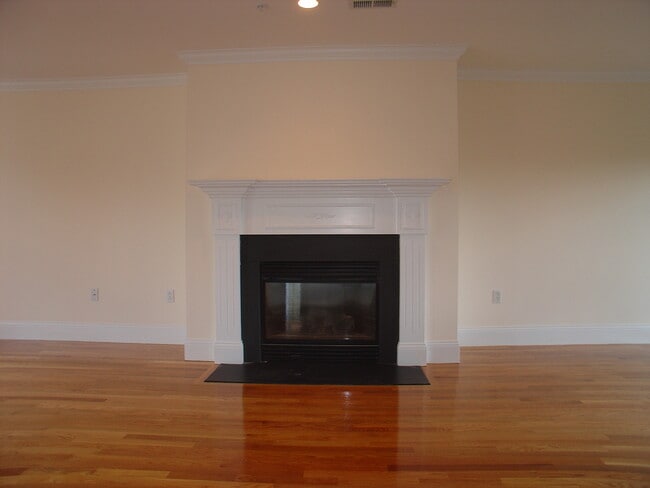 Photo - 50 B St Unit #6