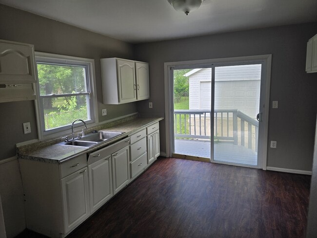 Photo - 15126 Oldham St