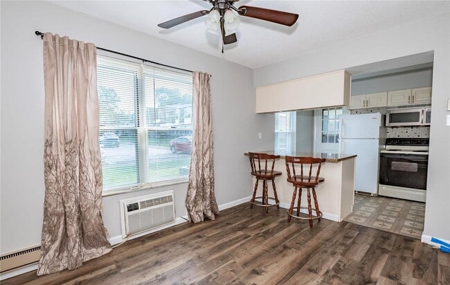 Bright & Spacious Unit with Natural Light