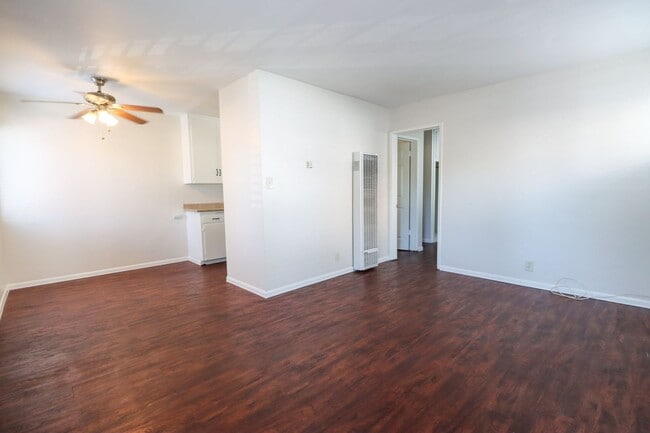 913 W 19th St Unit B